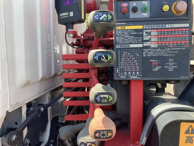 三菱ふそうキャンタークレーン4段小型（2t・3t）[写真16]