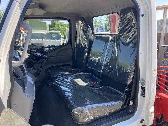 三菱ふそうキャンタークレーン4段小型（2t・3t）[写真33]