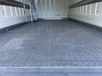 いすゞエルフ冷凍車（冷蔵車）小型（2t・3t）[写真16]