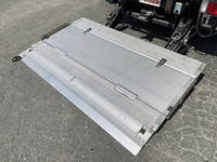 いすゞエルフ冷凍車（冷蔵車）小型（2t・3t）[写真20]