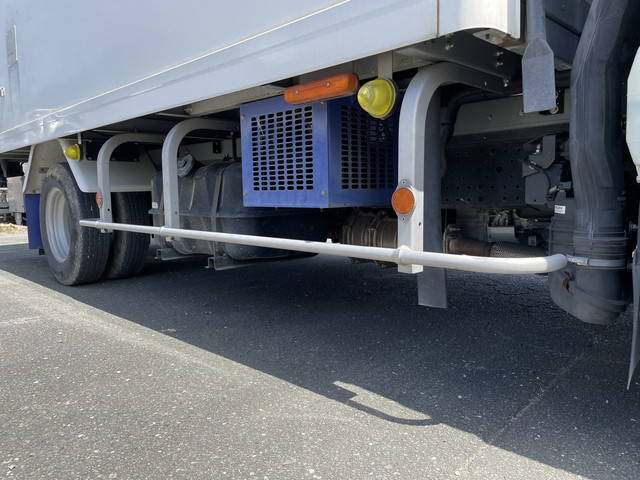 いすゞエルフ冷凍車（冷蔵車）小型（2t・3t）[写真22]