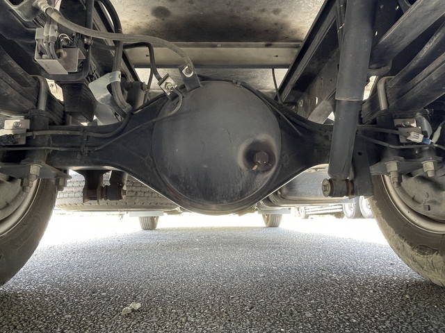 いすゞエルフ冷凍車（冷蔵車）小型（2t・3t）[写真28]