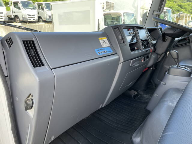 いすゞエルフ冷凍車（冷蔵車）小型（2t・3t）[写真33]