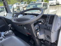 いすゞエルフ冷凍車（冷蔵車）小型（2t・3t）[写真37]