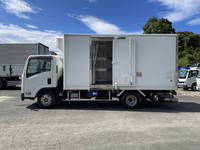 いすゞエルフ冷凍車（冷蔵車）小型（2t・3t）[写真06]