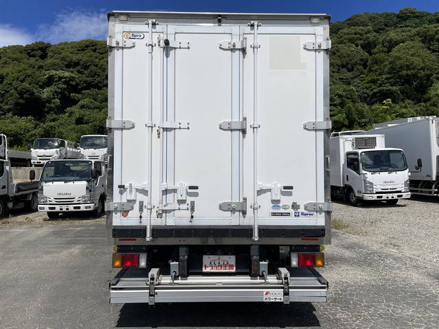 いすゞエルフ冷凍車（冷蔵車）小型（2t・3t）[写真09]