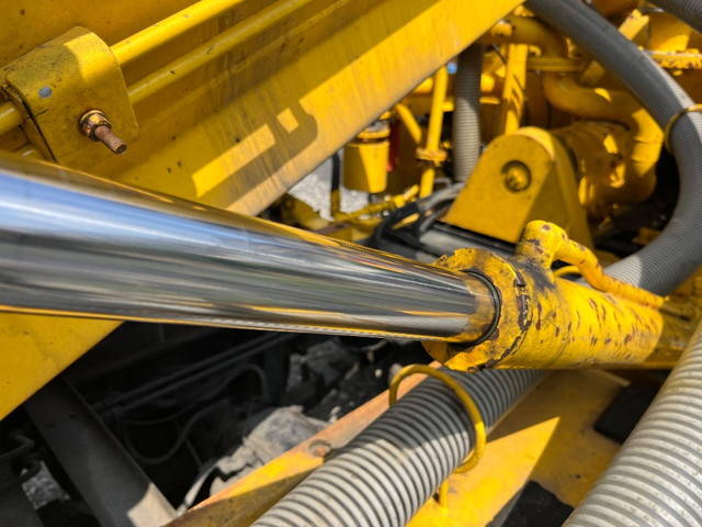 日野デュトロ汚泥吸引車小型（2t・3t）[写真08]