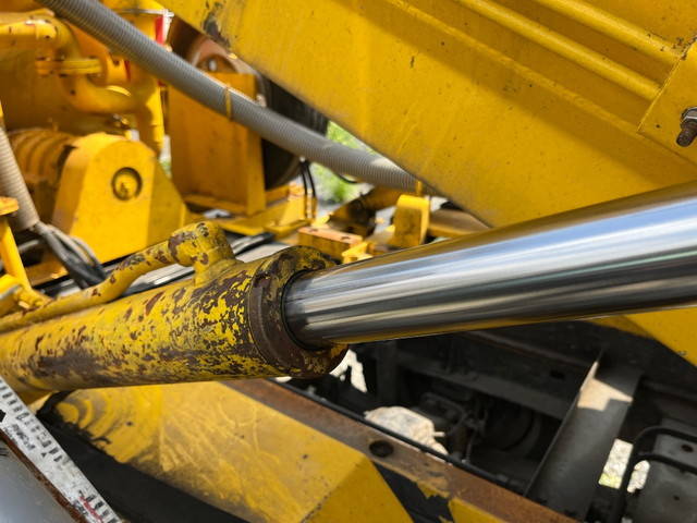 日野デュトロ汚泥吸引車小型（2t・3t）[写真09]