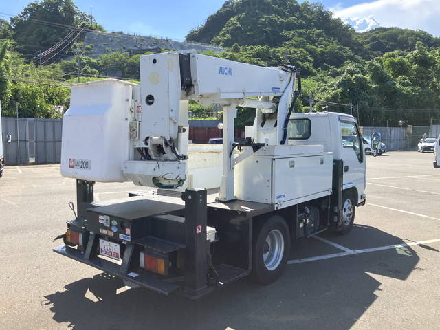 いすゞエルフ高所作業車小型（2t・3t）[写真02]