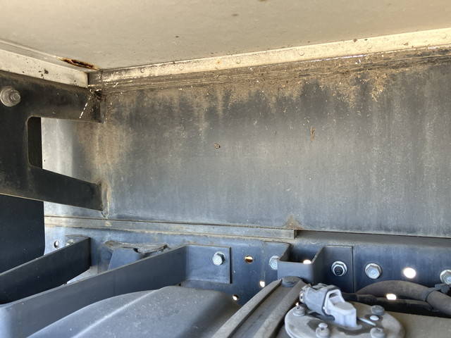 いすゞエルフ高所作業車小型（2t・3t）[写真23]