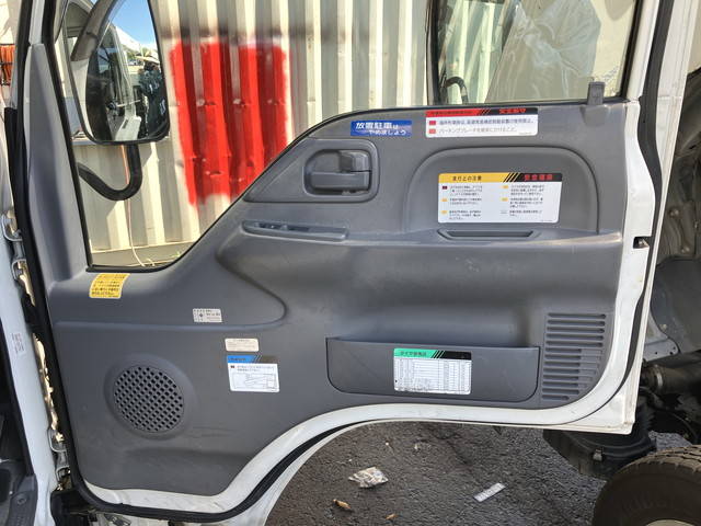 いすゞエルフ高所作業車小型（2t・3t）[写真30]