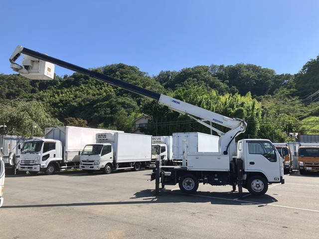 いすゞエルフ高所作業車小型（2t・3t）[写真08]