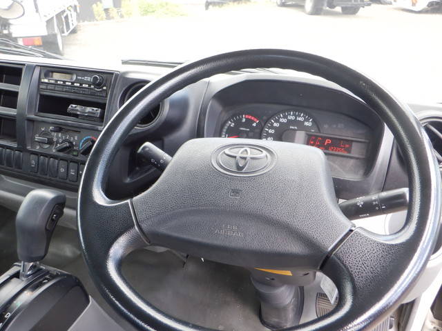 トヨタその他の車種平ボディ小型（2t・3t）[写真36]