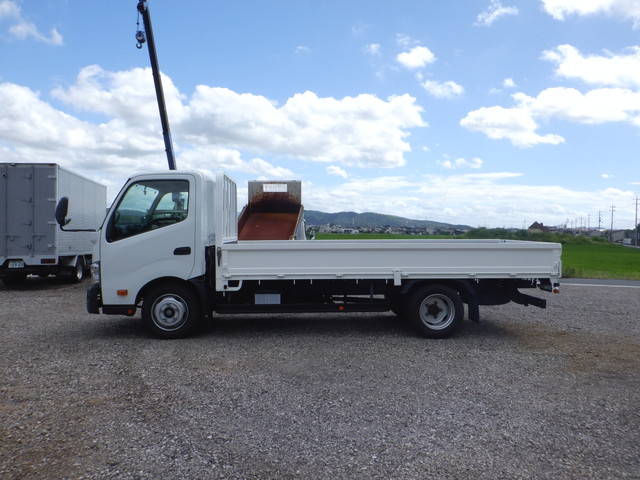 トヨタその他の車種平ボディ小型（2t・3t）[写真05]