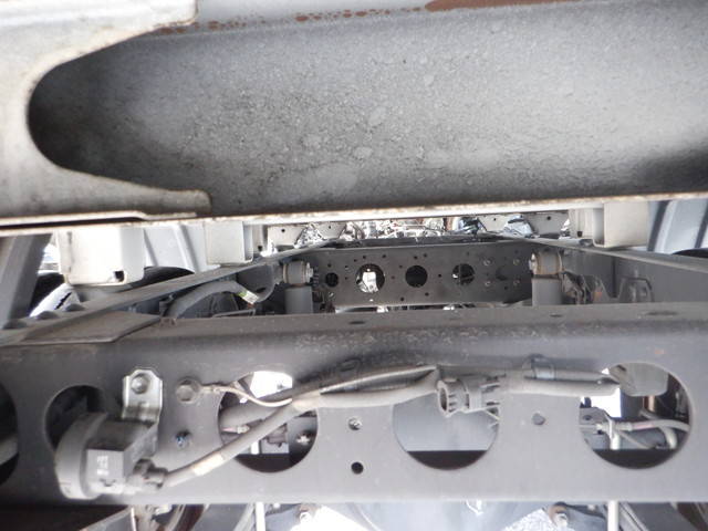 日野デュトロ平ボディ小型（2t・3t）[写真11]