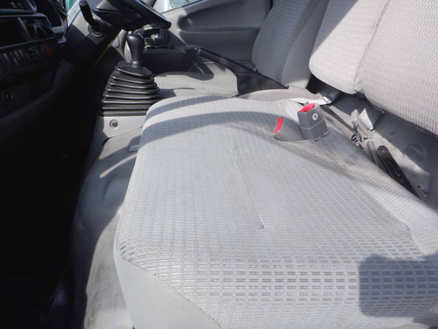 日野デュトロ平ボディ小型（2t・3t）[写真25]