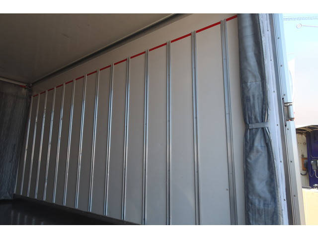 いすゞエルフ冷凍車（冷蔵車）小型（2t・3t）[写真11]