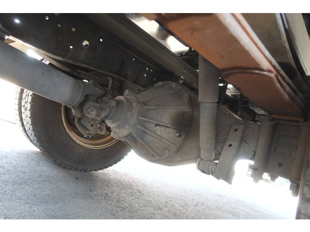 いすゞエルフ冷凍車（冷蔵車）小型（2t・3t）[写真19]