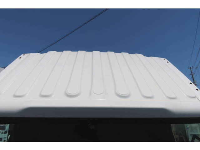 いすゞエルフ冷凍車（冷蔵車）小型（2t・3t）[写真25]