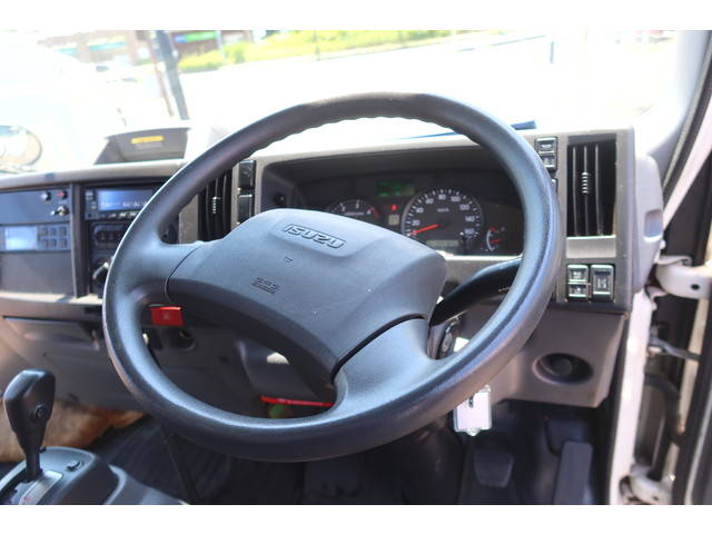 いすゞエルフ冷凍車（冷蔵車）小型（2t・3t）[写真27]