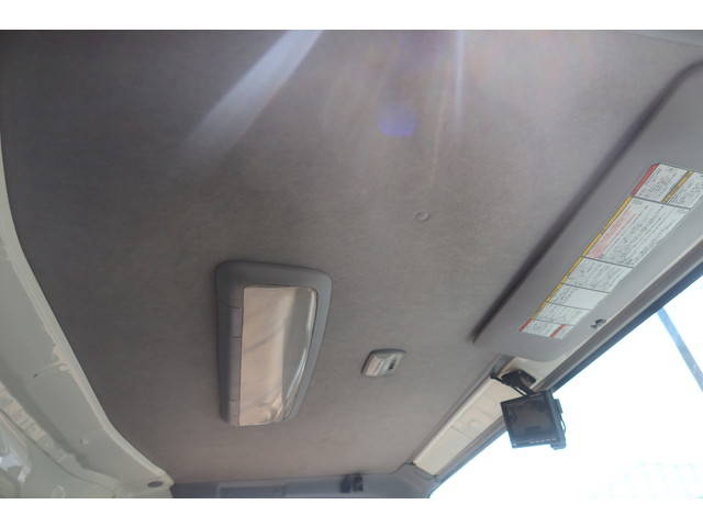 いすゞエルフ冷凍車（冷蔵車）小型（2t・3t）[写真31]