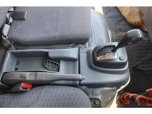 いすゞエルフ冷凍車（冷蔵車）小型（2t・3t）[写真34]