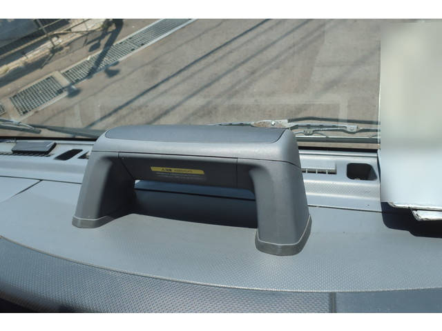 いすゞエルフ冷凍車（冷蔵車）小型（2t・3t）[写真35]