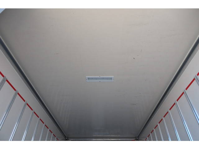 いすゞエルフ冷凍車（冷蔵車）小型（2t・3t）[写真08]