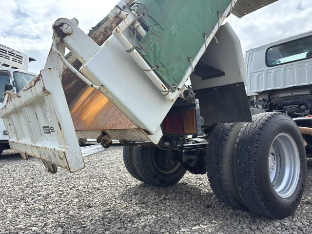 いすゞエルフダンプ小型（2t・3t）[写真13]