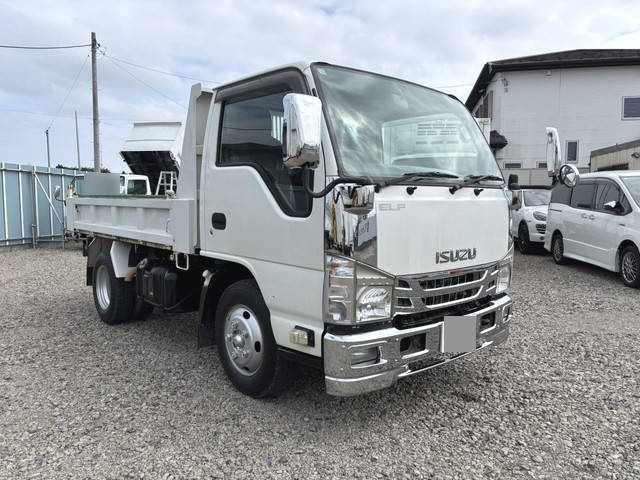 中古品 大型タンカー アリイ 1/450 ローエン 空母二隻セット 中古品 大型タンカー アリイ 1/450 ローエン 空母二隻セット 船