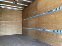 いすゞエルフアルミバン小型（2t・3t）[写真13]