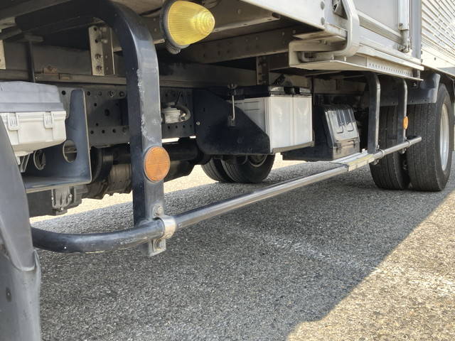 いすゞエルフアルミバン小型（2t・3t）[写真17]