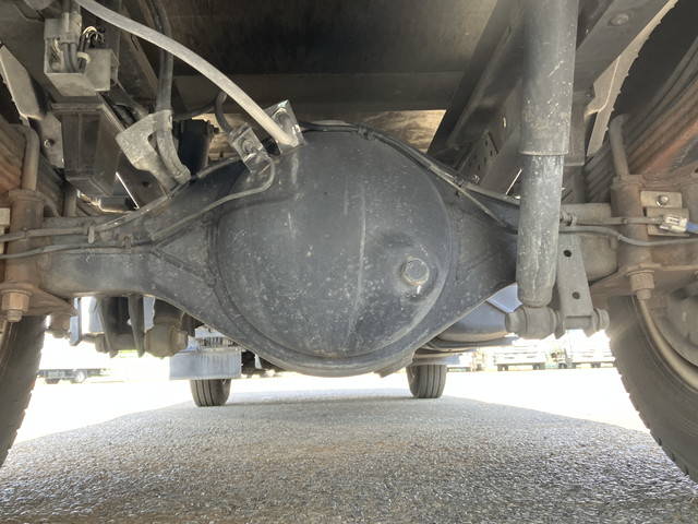 いすゞエルフアルミバン小型（2t・3t）[写真26]