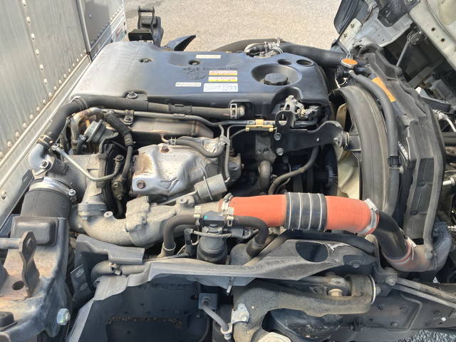 いすゞエルフアルミバン小型（2t・3t）[写真28]