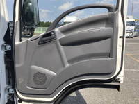 いすゞエルフアルミバン小型（2t・3t）[写真31]