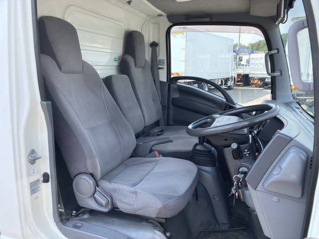 いすゞエルフアルミバン小型（2t・3t）[写真34]