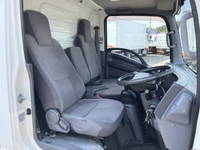 いすゞエルフアルミバン小型（2t・3t）[写真34]