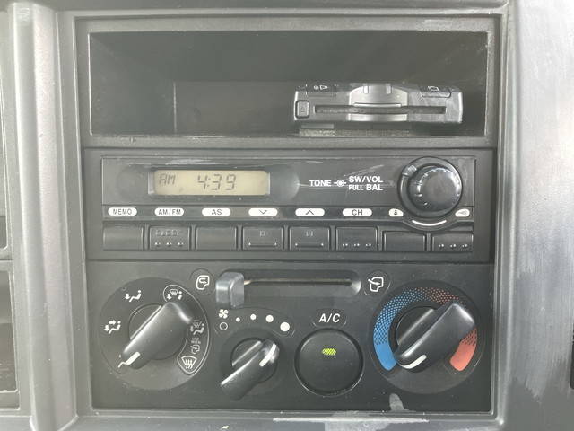 いすゞエルフアルミバン小型（2t・3t）[写真38]