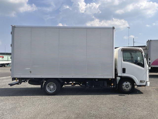 いすゞエルフアルミバン小型（2t・3t）[写真06]