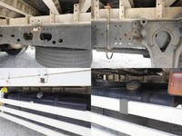 いすゞフォワードアルミウイング増トン（6t・8t）[写真14]