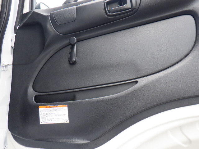 日野プロフィア幌ウイング大型（10t）[写真35]