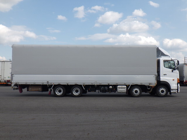 日野プロフィア幌ウイング大型（10t）[写真08]