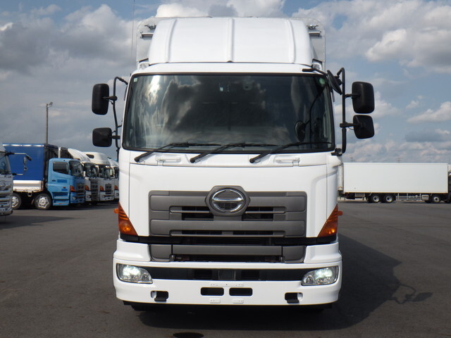 日野プロフィア幌ウイング大型（10t）[写真09]