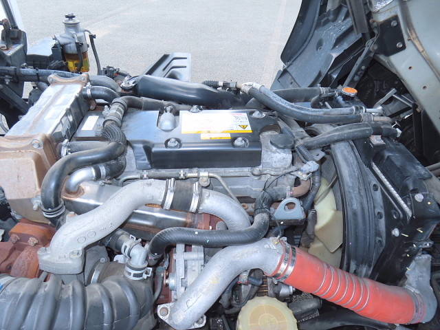 いすゞフォワード冷凍車（冷蔵車）中型（4t）[写真16]