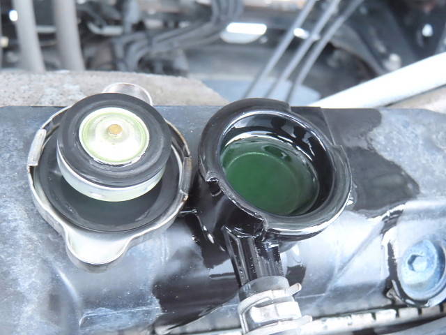 いすゞフォワード冷凍車（冷蔵車）中型（4t）[写真19]