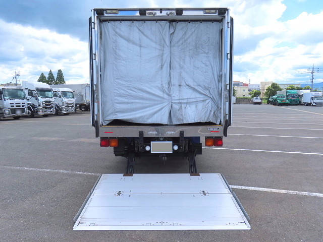 いすゞフォワード冷凍車（冷蔵車）中型（4t）[写真06]