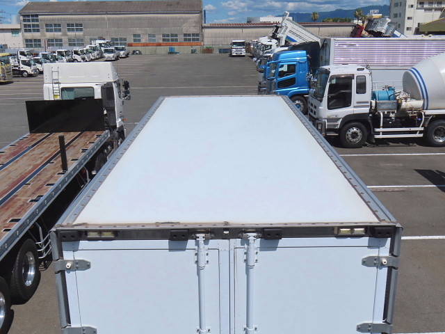 いすゞフォワード冷凍車（冷蔵車）中型（4t）[写真07]