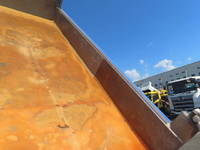 三菱ふそうスーパーグレートダンプ大型（10t）[写真12]