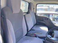 いすゞエルフ冷凍車（冷蔵車）小型（2t・3t）[写真11]