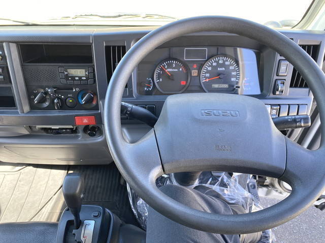 いすゞエルフ冷凍車（冷蔵車）小型（2t・3t）[写真11]